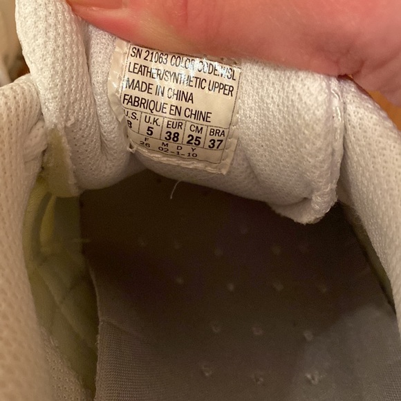 Brand new sketchers sneakers - Picture 3 of 5